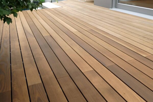 Holzterrasse