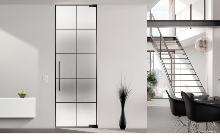 linesPlus Typ 10 in Schwarz auf SatinatoLH