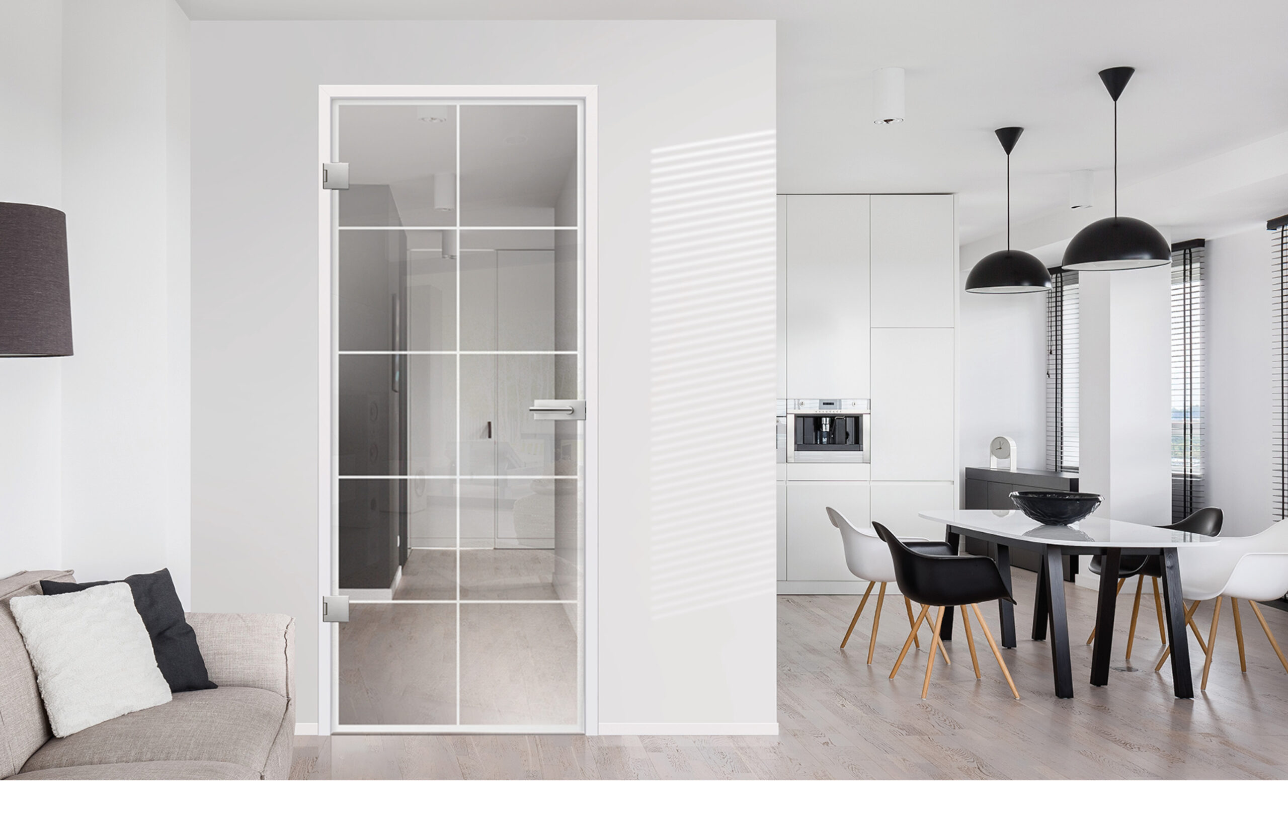 linesPlus Typ 10 in Weiß auf Klarglas