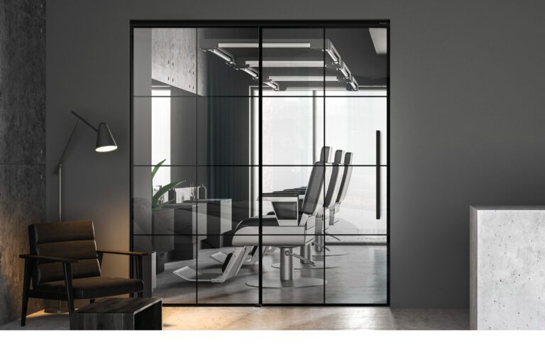 linesPlus Typ 8 in Schwarz auf Klarglas