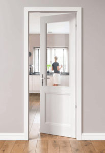 Tür S.02 L mit Zarge S70
Drücker BK.9 Langschild, Fußleiste F.1